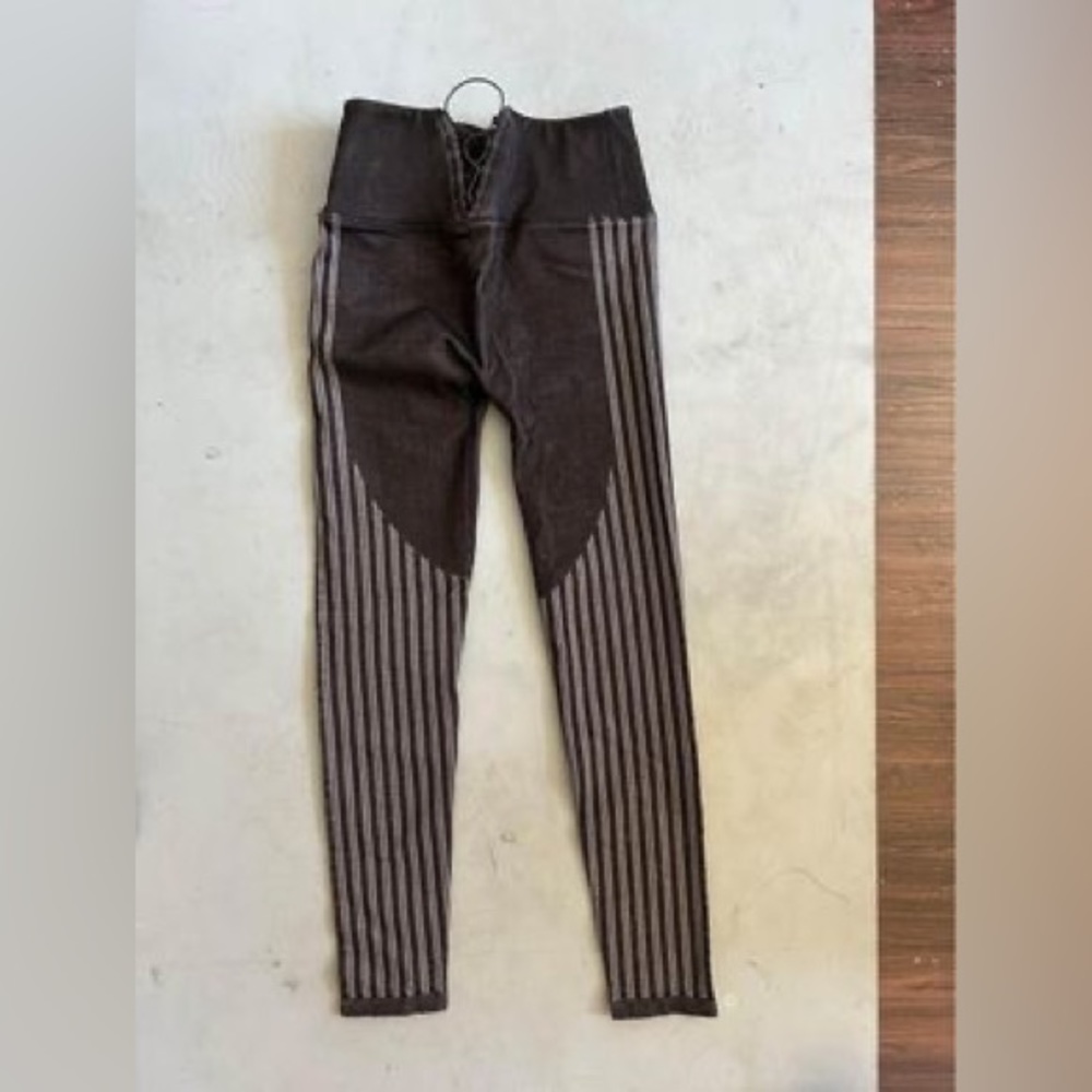 black fabletics leggings